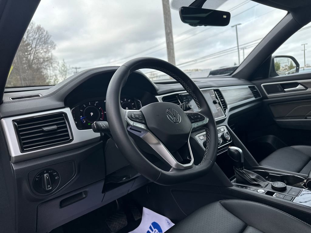 Certified 2023 Volkswagen Atlas Cross Sport SE AWD/4WD image 6