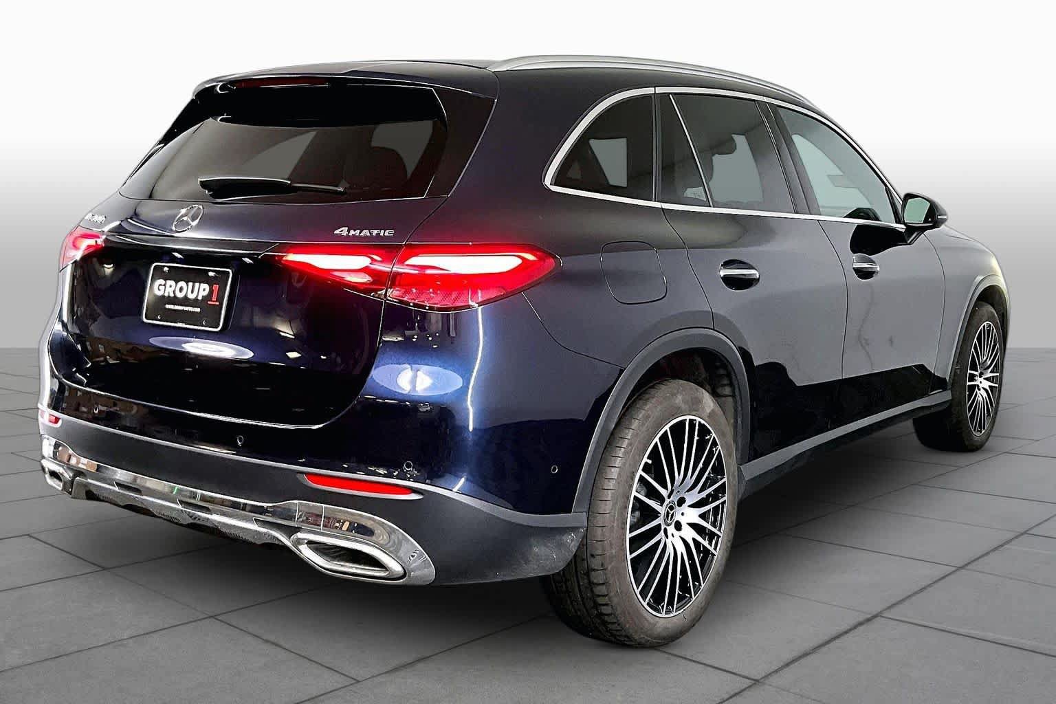 Used 2024 Mercedes-Benz GLC 300 4MATIC image 13