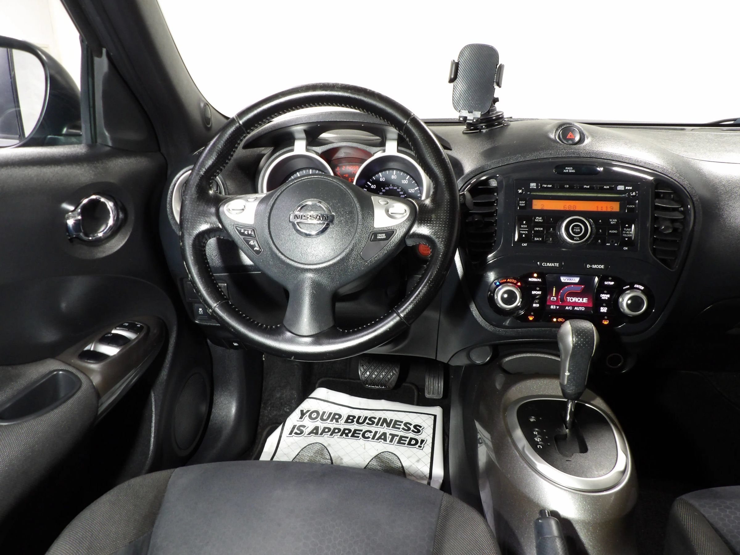 Used 2011 Nissan Juke SV FWD image 11
