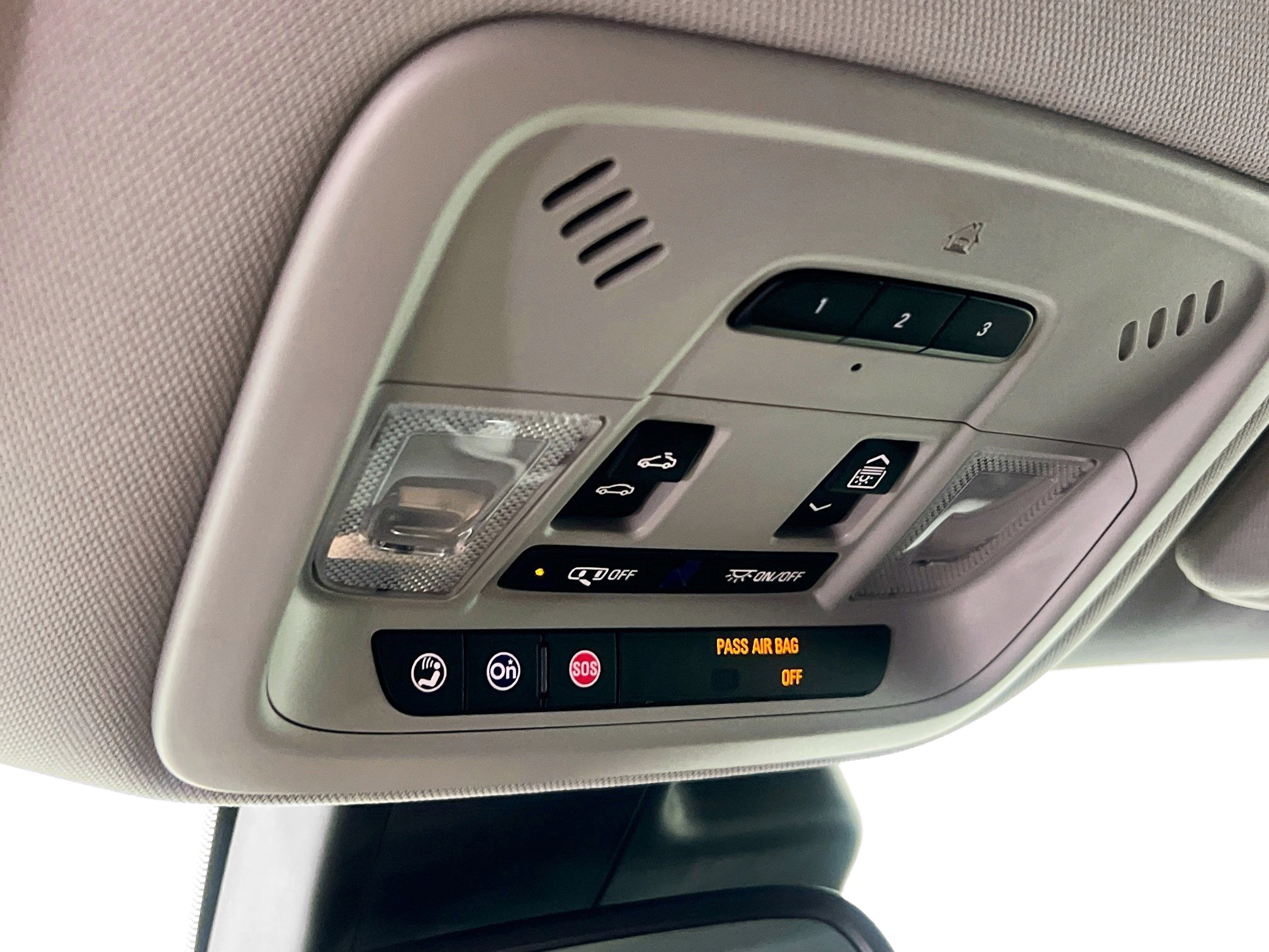 Used 2017 Chevrolet Malibu LT w/ Driver Confidence Package image 22