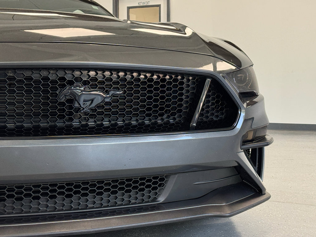 Used 2018 Ford Mustang GT Premium w/ Black Accent Package RWD image 11