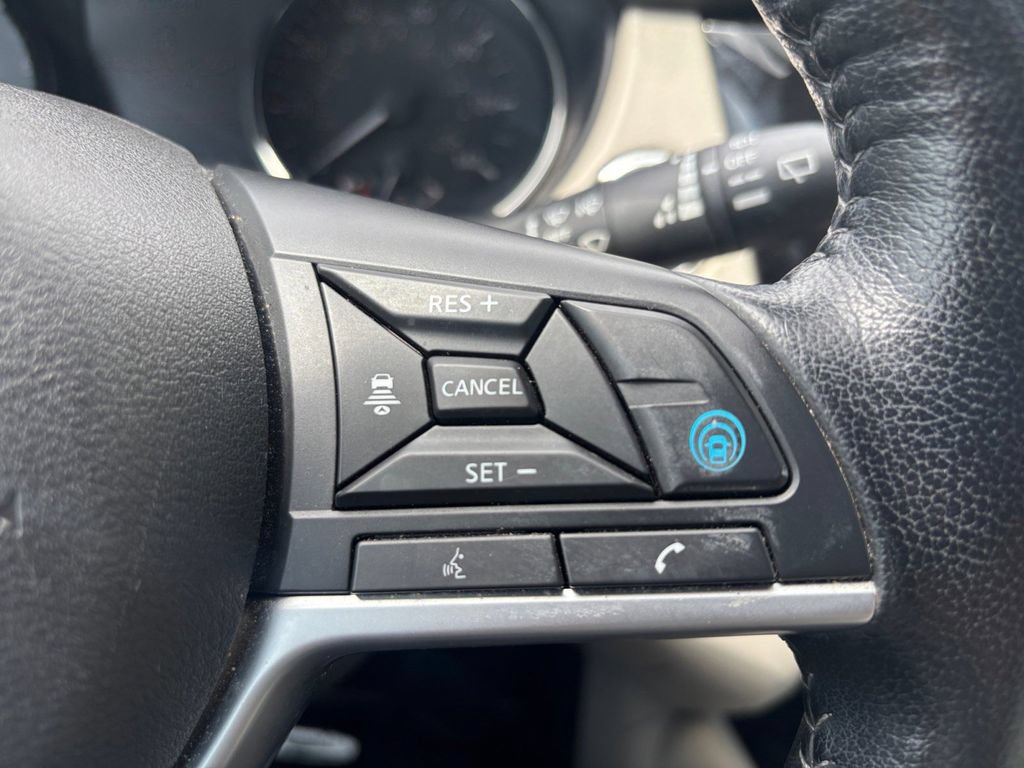 Used 2021 Nissan Rogue Sport SL w/ Premium Package FWD image 21