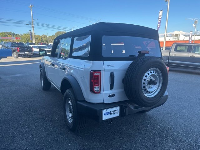 New 2025 Ford Bronco 4-Door image 5