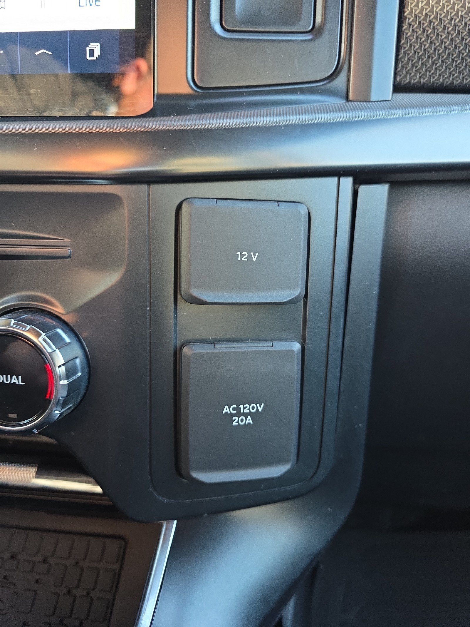 Used 2024 Ford F150 Raptor AWD/4WD image 37
