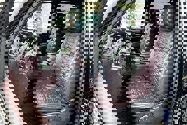 Used 2023 Cadillac Escalade Sport Platinum w/ LPO, ONYX Package image 25