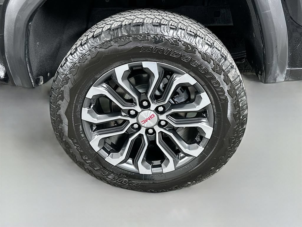 Used 2025 GMC Canyon Denali AWD/4WD image 35