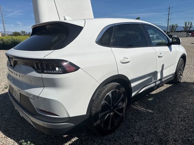 Used 2023 VinFast VF 8 Plus image 3