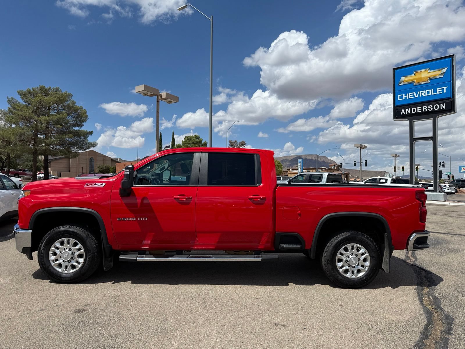 Certified 2020 Chevrolet Silverado 2500 LT w/ All Star Edition AWD/4WD image 14