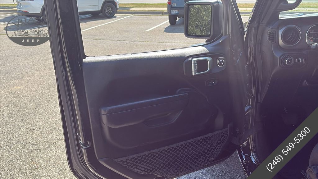 Used 2022 Jeep Wrangler Unlimited Sport image 7