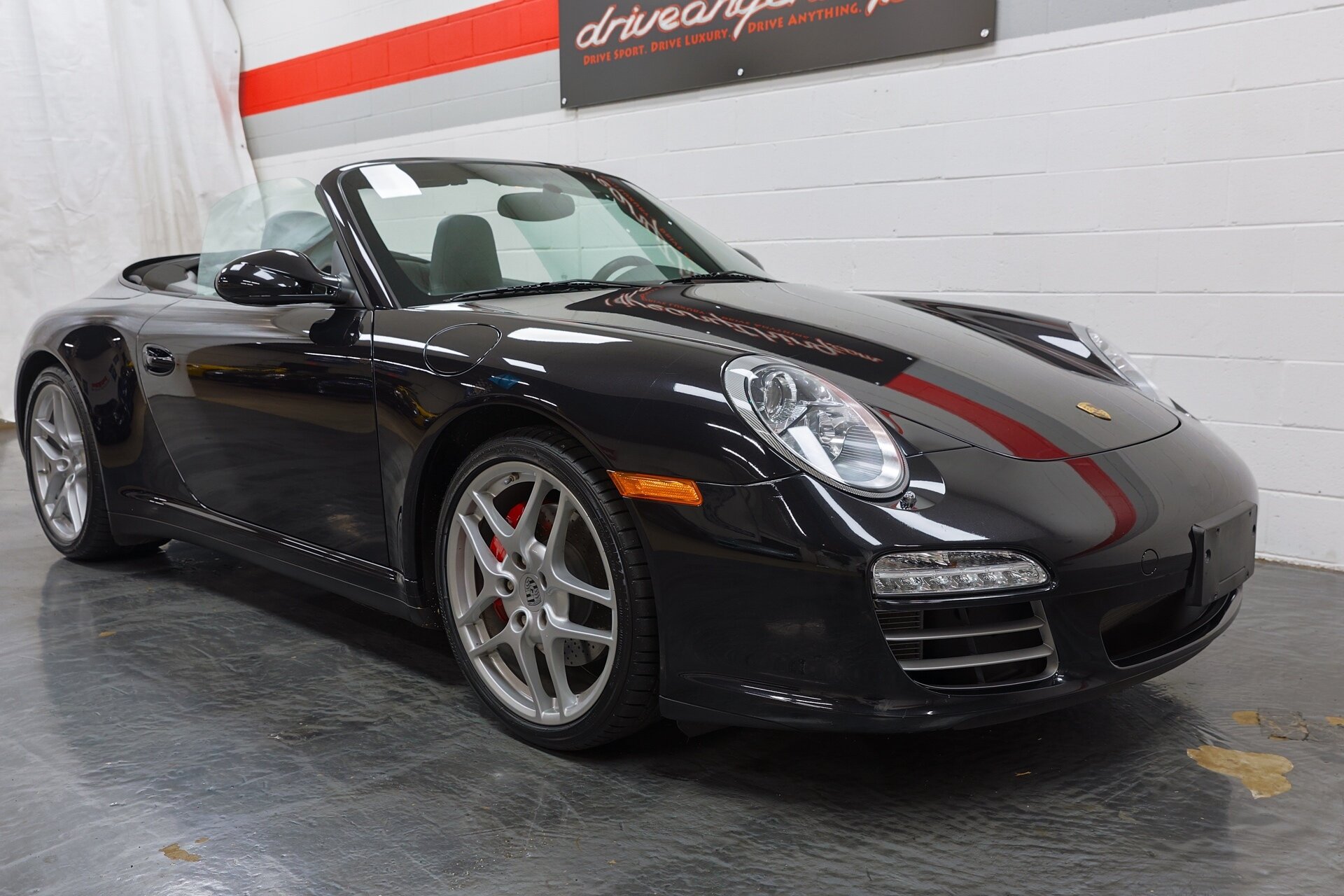 Used 2011 Porsche 911 Carrera 4S AWD/4WD image 31