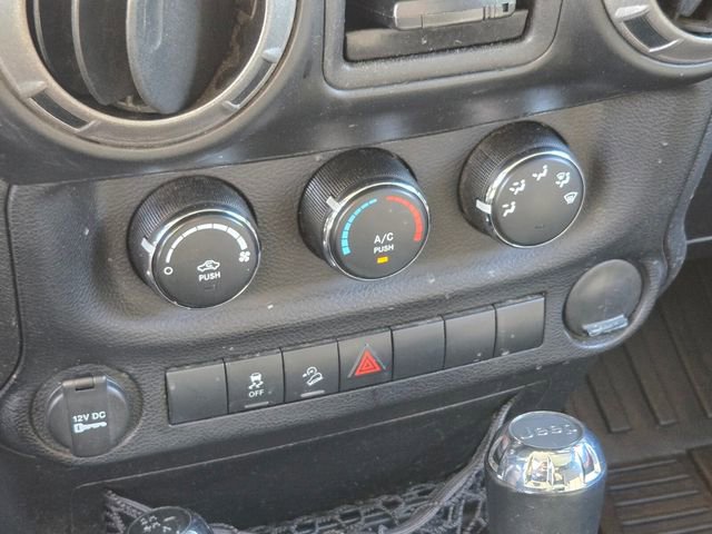 Used 2013 Jeep Wrangler Sport AWD/4WD image 24