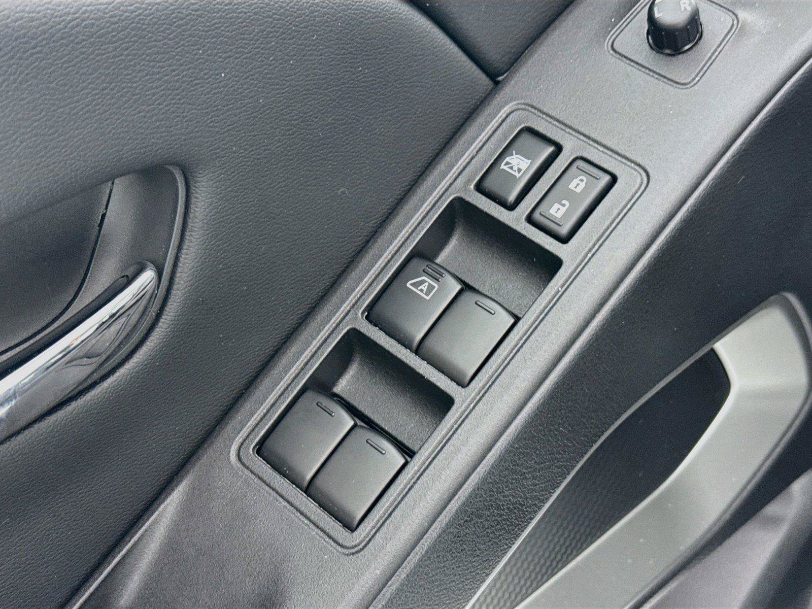 Used 2025 Nissan Frontier SV w/ SV Convenience Package RWD image 26