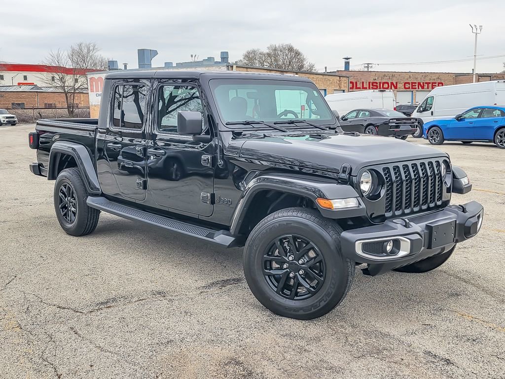 Used 2023 Jeep Gladiator Sport image 1