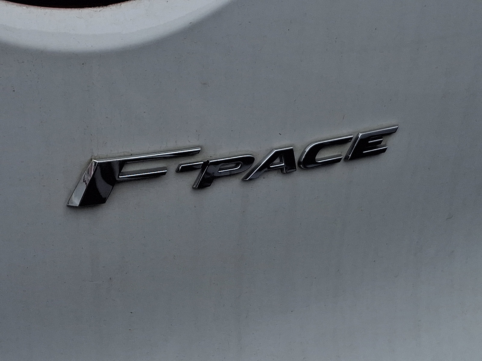 Used 2018 Jaguar F-PACE Premium AWD/4WD image 4