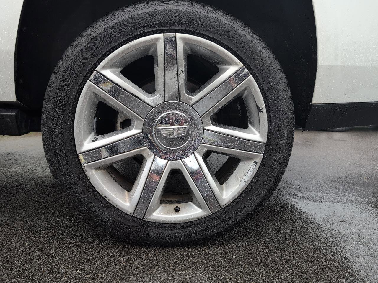 Used 2016 Cadillac Escalade Premium RWD image 25