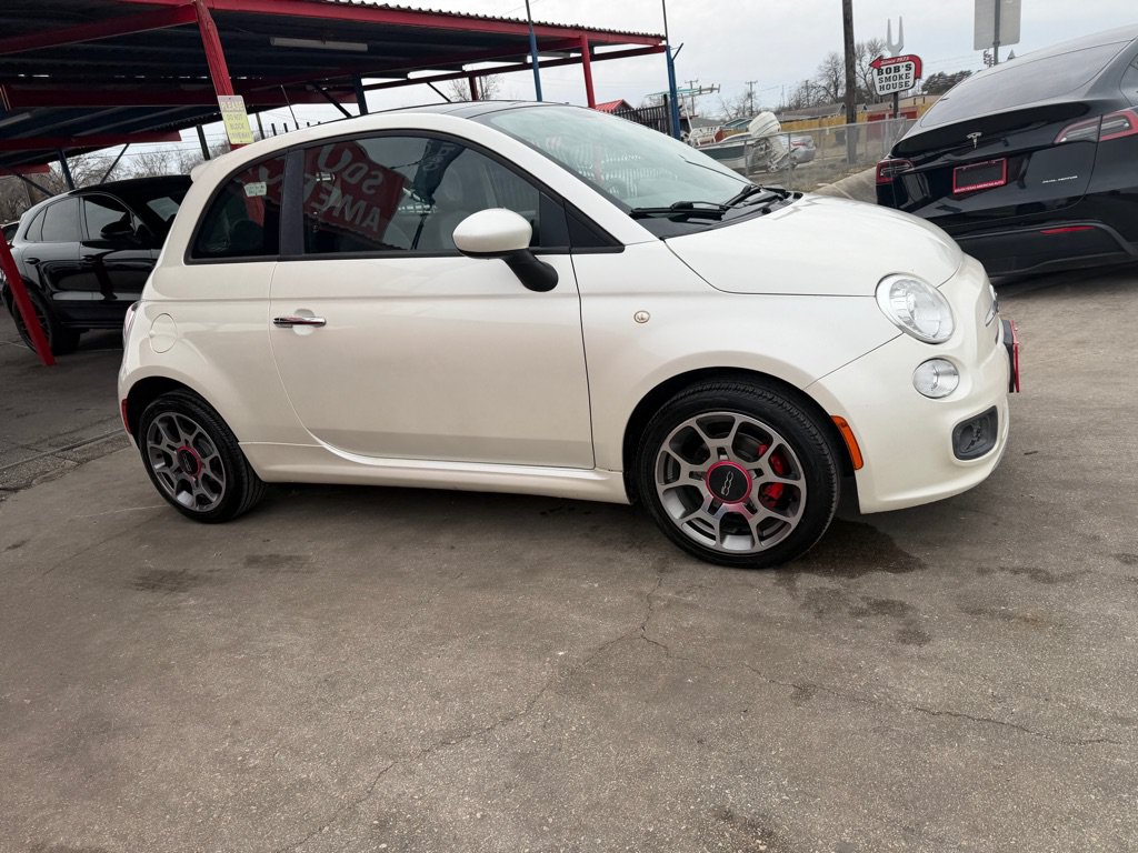 Used 2012 FIAT 500 Sport w/ Safety & Convenience Pkg FWD image 7