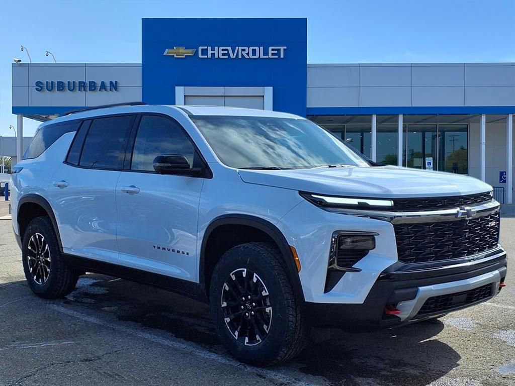 New 2026 Chevrolet Traverse Z71 w/ Driver Confidence Package image 3