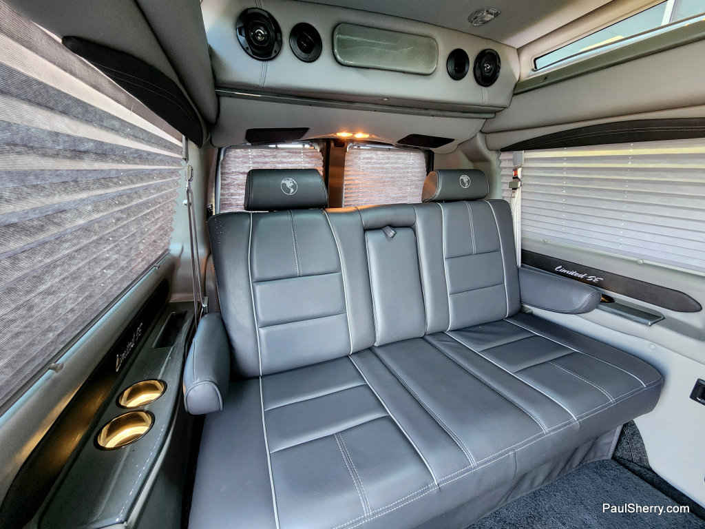 Used 2019 Chevrolet Express 2500 w/ Enhanced Convenience Package RWD image 18