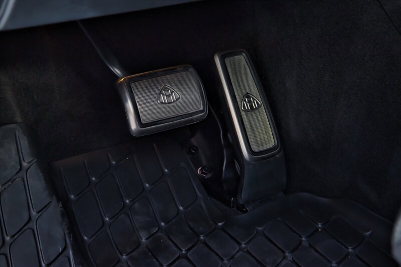 Used 2024 Mercedes-Benz Maybach GLS 600 4MATIC image 19
