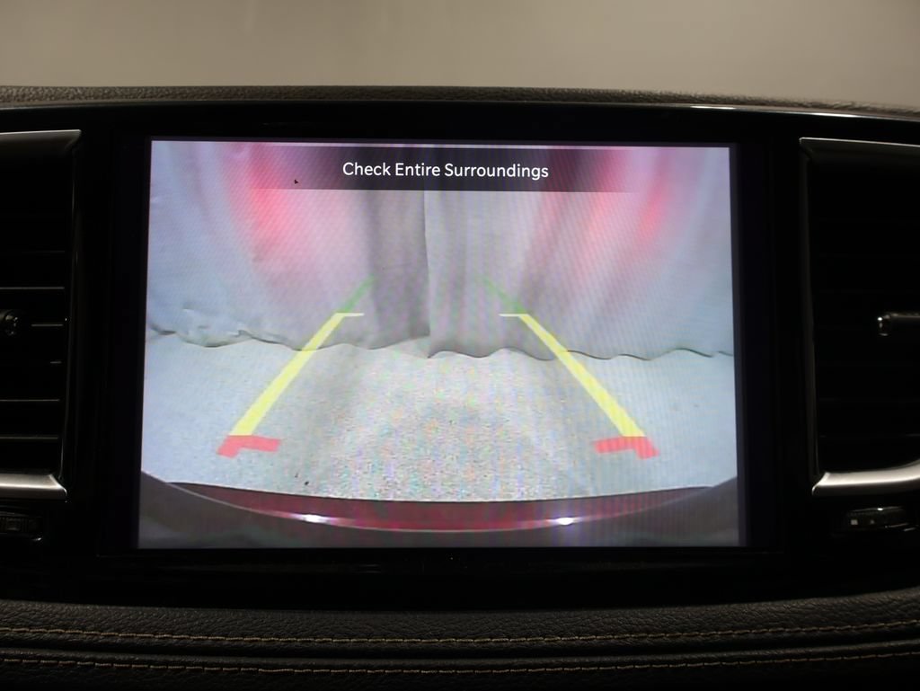 Used 2021 Chrysler Pacifica Limited w/ Uconnect Theater Family Group FWD image 24