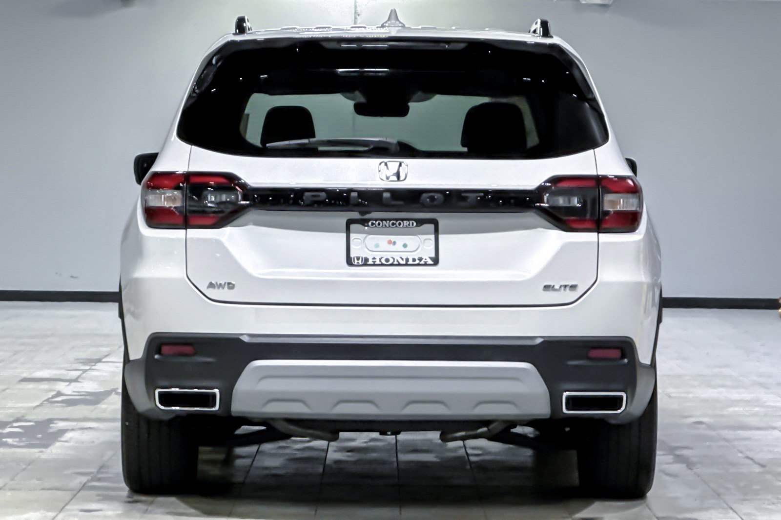 Used 2023 Honda Pilot Elite image 9