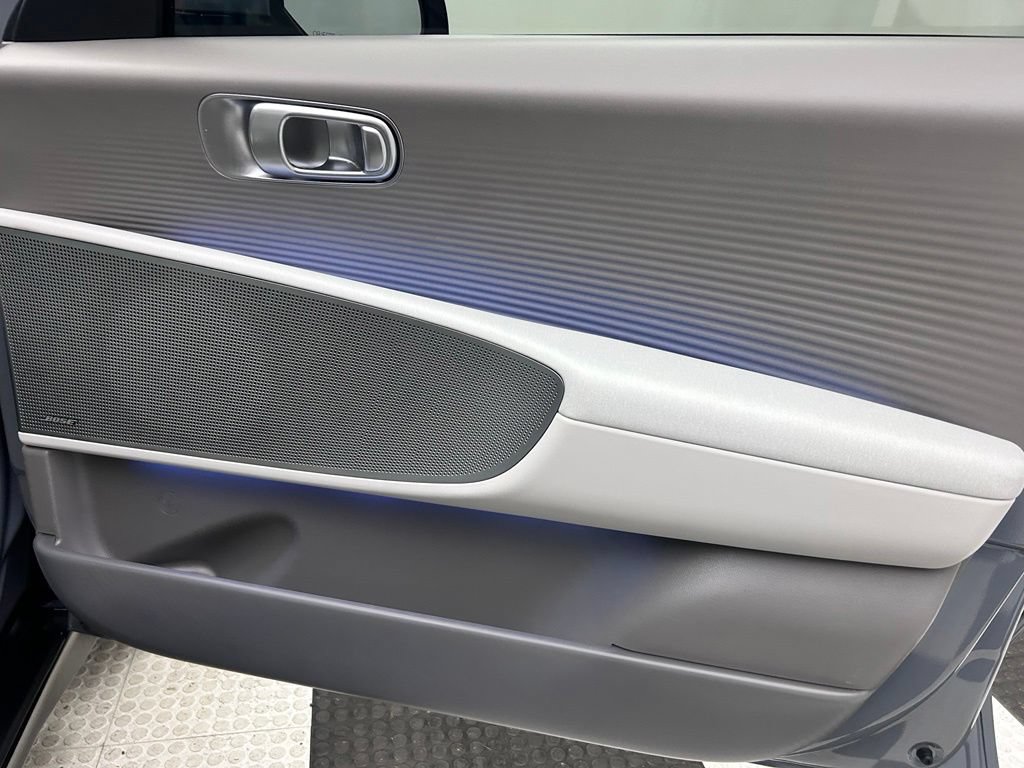 Used 2024 Hyundai Ioniq 6 Limited RWD image 16
