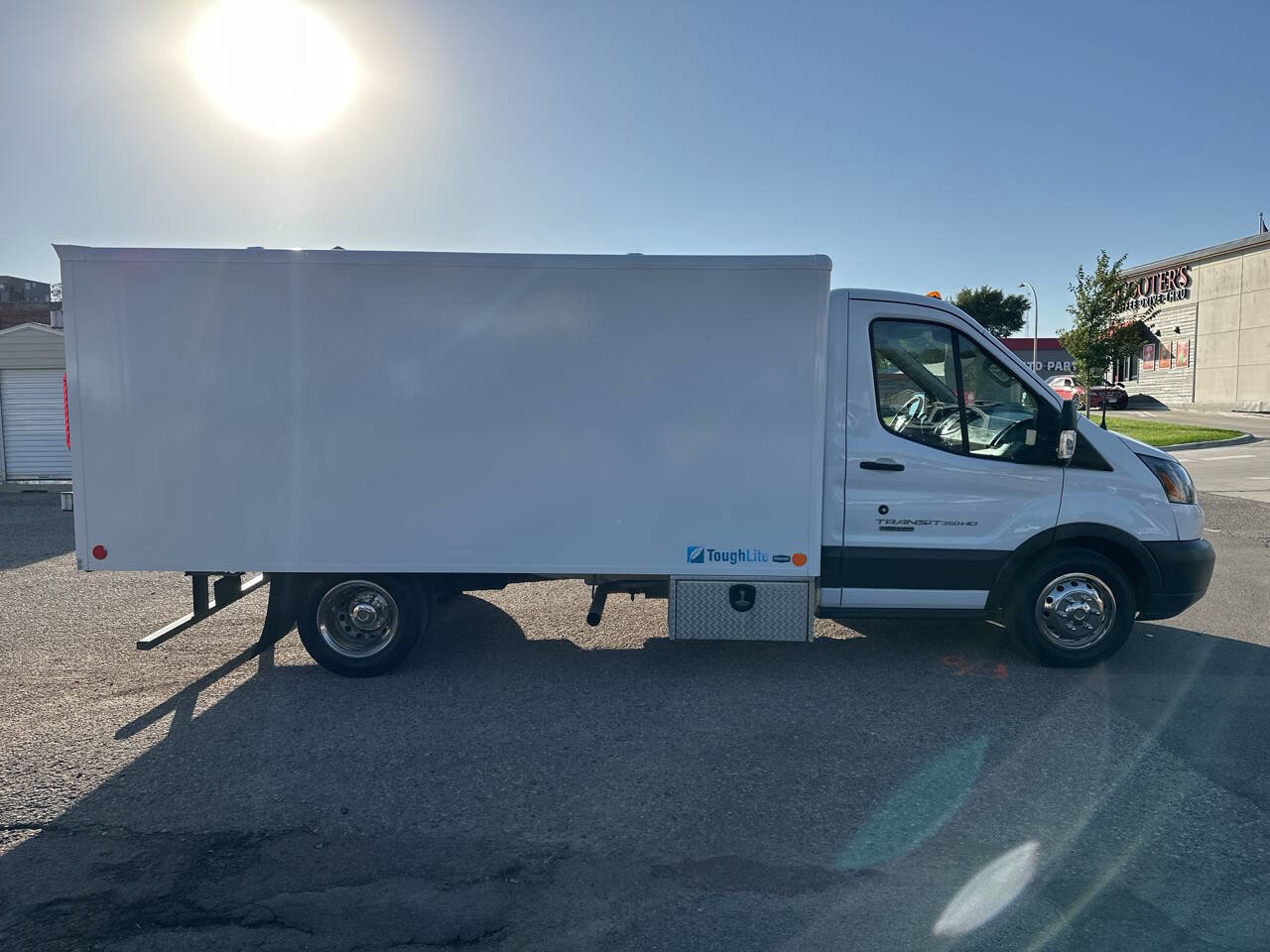 Used 2018 Ford Transit 350 156 DRW image 6