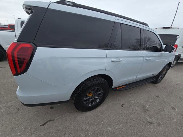 Used 2025 Ford Expedition Tremor image 9