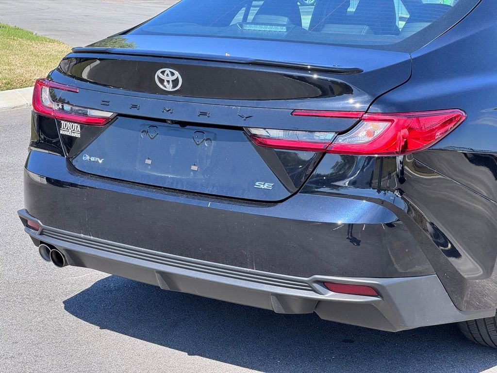 Used 2025 Toyota Camry SE w/ Convenience Package FWD image 38