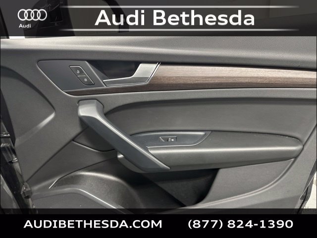Used 2023 Audi Q5 Premium w/ Convenience Package AWD/4WD image 31