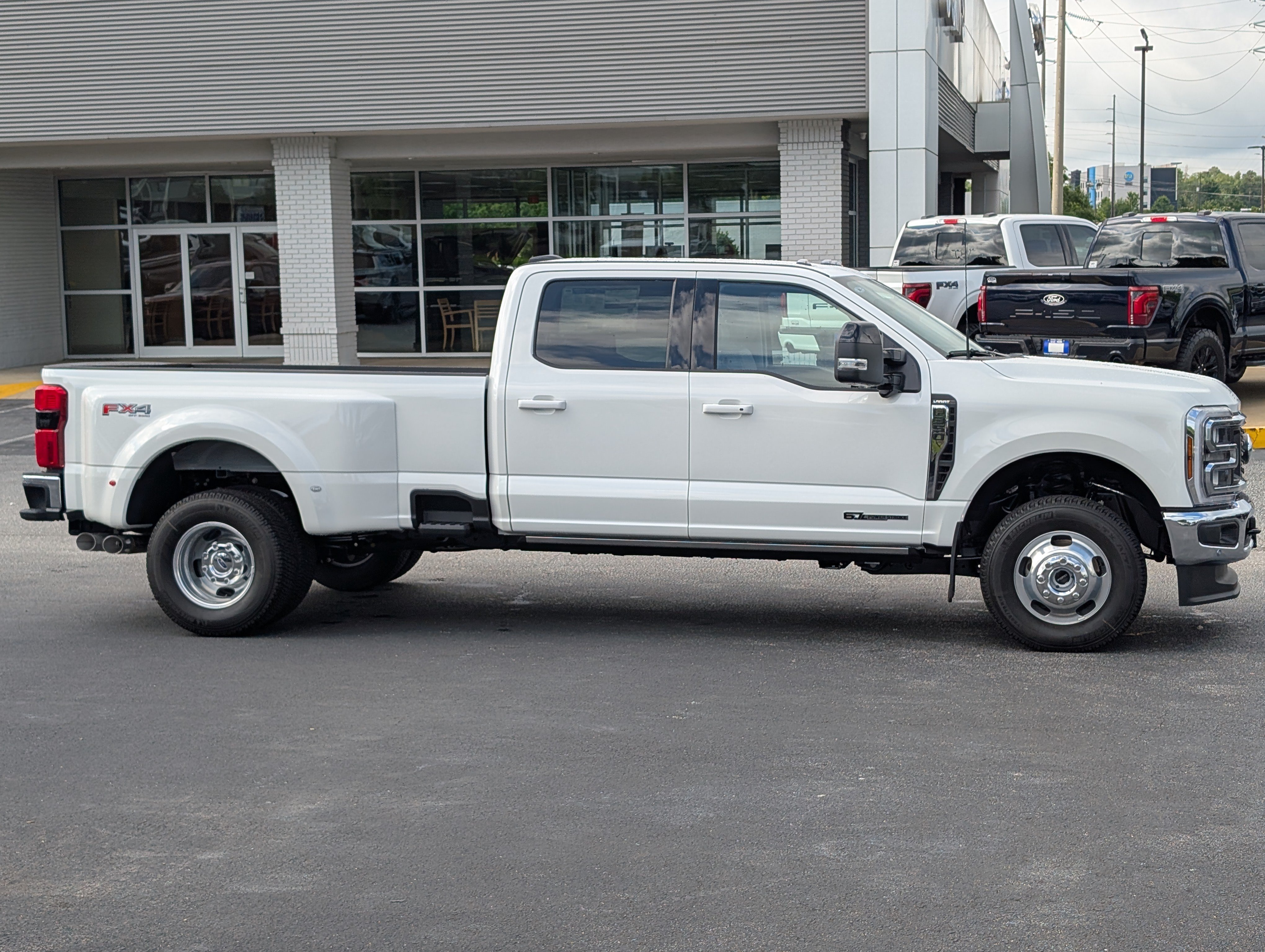 New 2026 Ford F350 Lariat w/ Lariat Ultimate Package AWD/4WD image 8