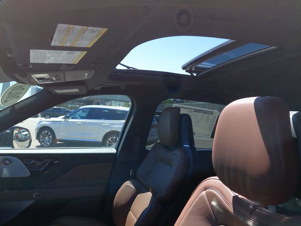 New 2026 Lincoln Aviator Reserve AWD/4WD image 11