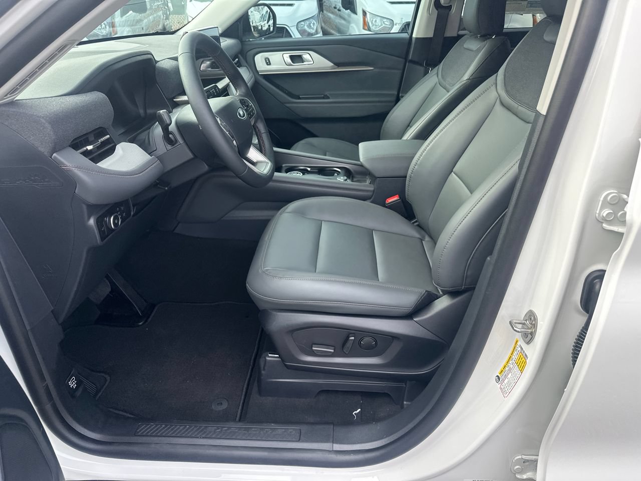 New 2026 Ford Explorer Active w/ Active Comfort Package RWD image 9