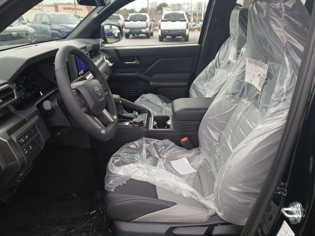 New 2025 Toyota Tacoma TRD Off-Road image 6