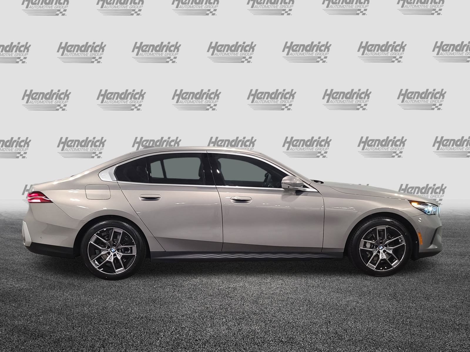 New 2026 BMW 530i xDrive w/ Premium Package image 9