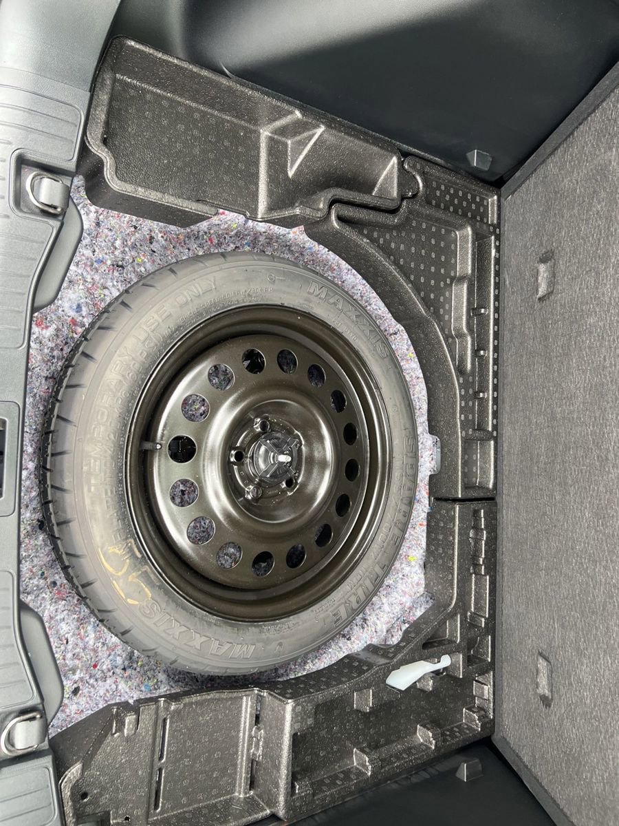 Used 2023 Ford Escape Platinum image 28