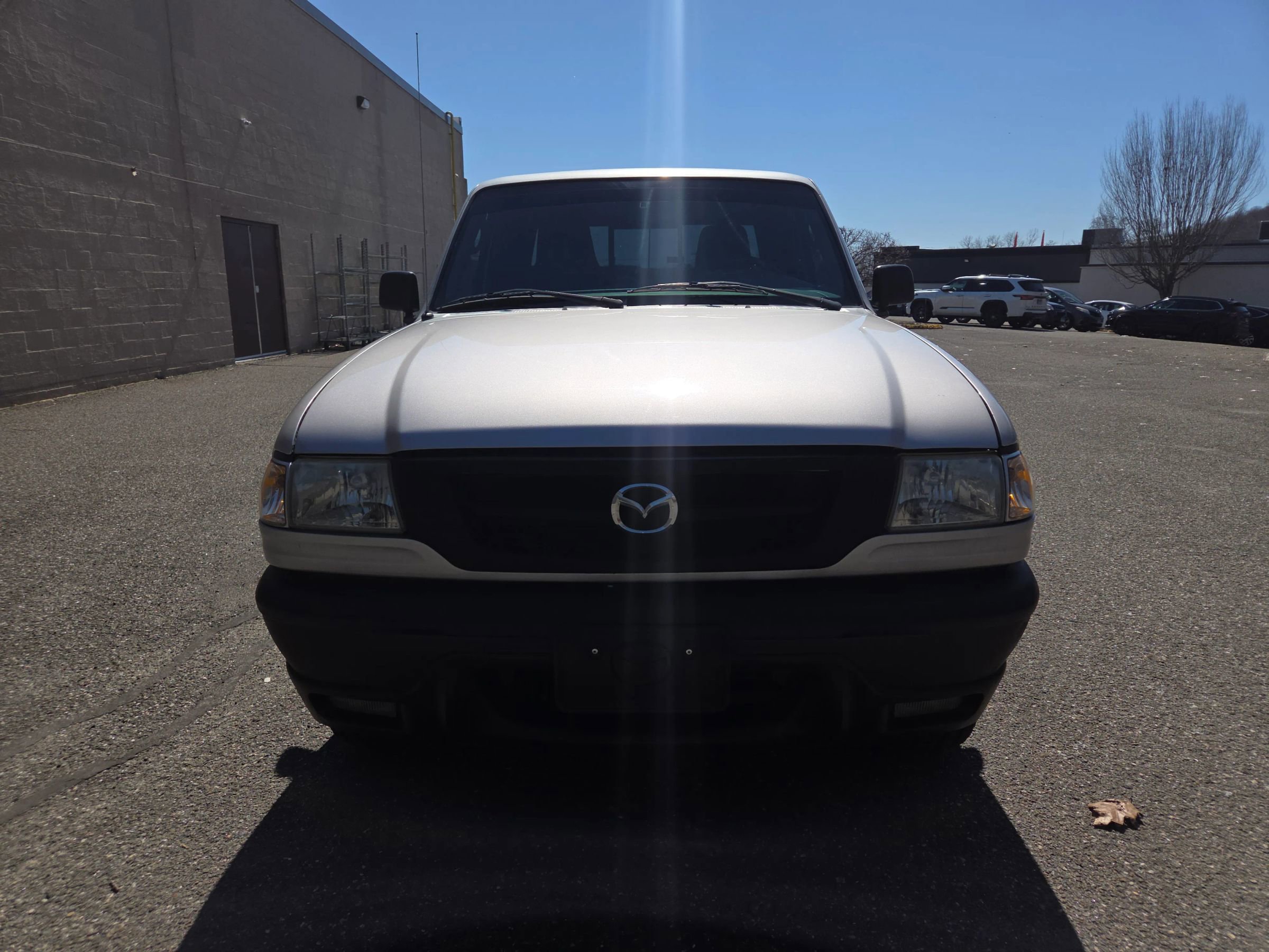 Used 2004 MAZDA B-Series Pickup 4x4 Cab Plus B4000 w/ Convenience Pkg image 4