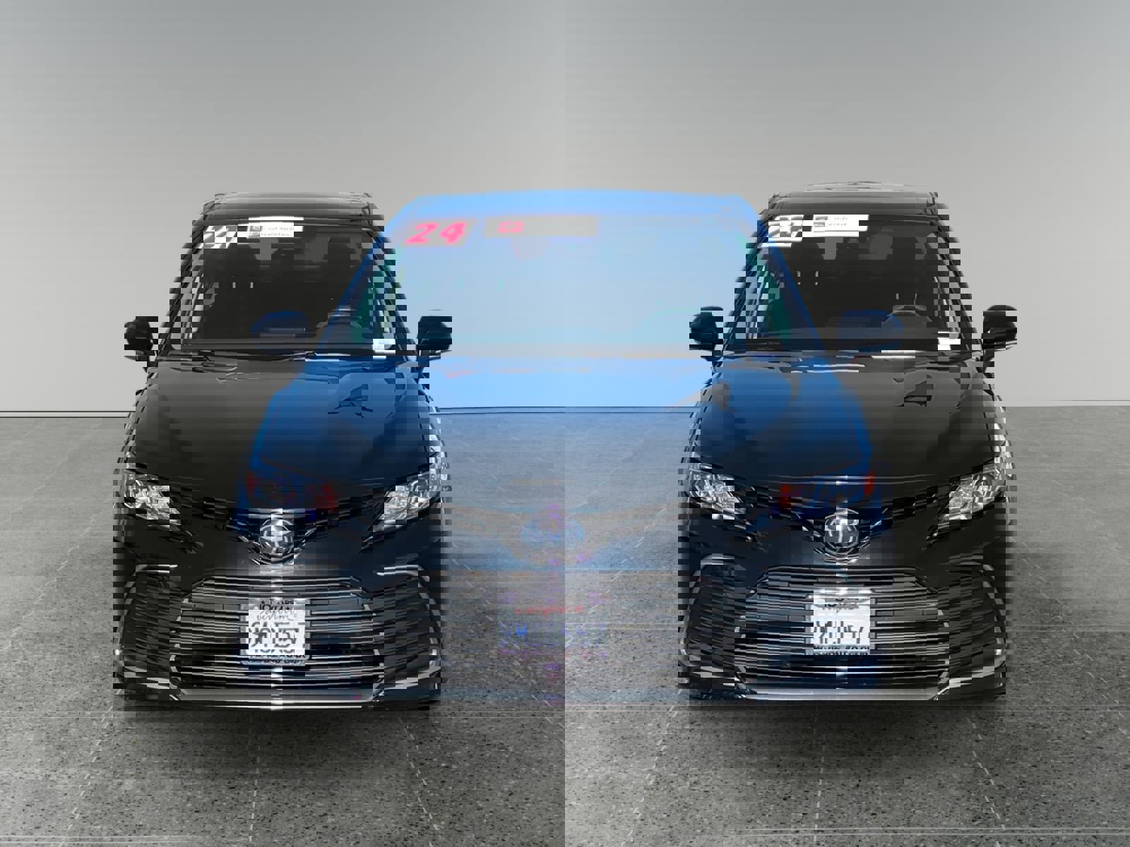 Used 2024 Toyota Camry LE image 8