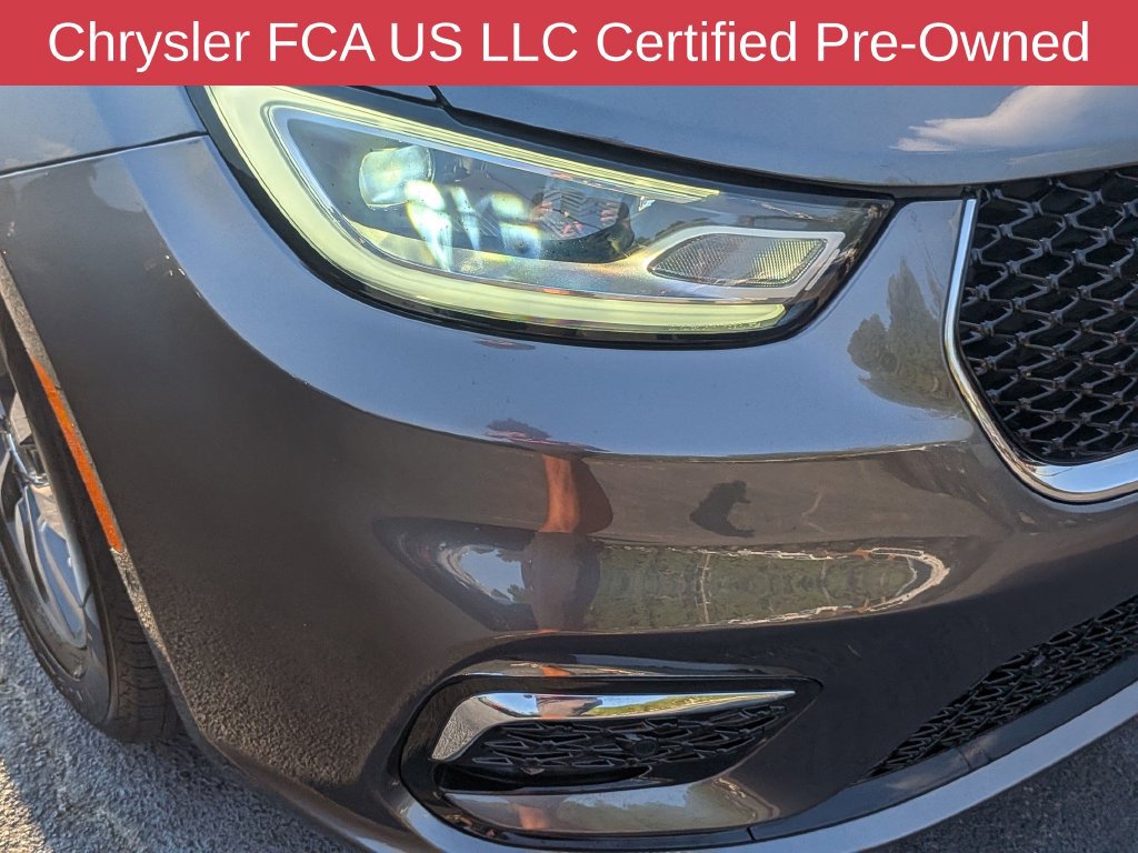 Used 2023 Chrysler Pacifica Limited FWD image 13