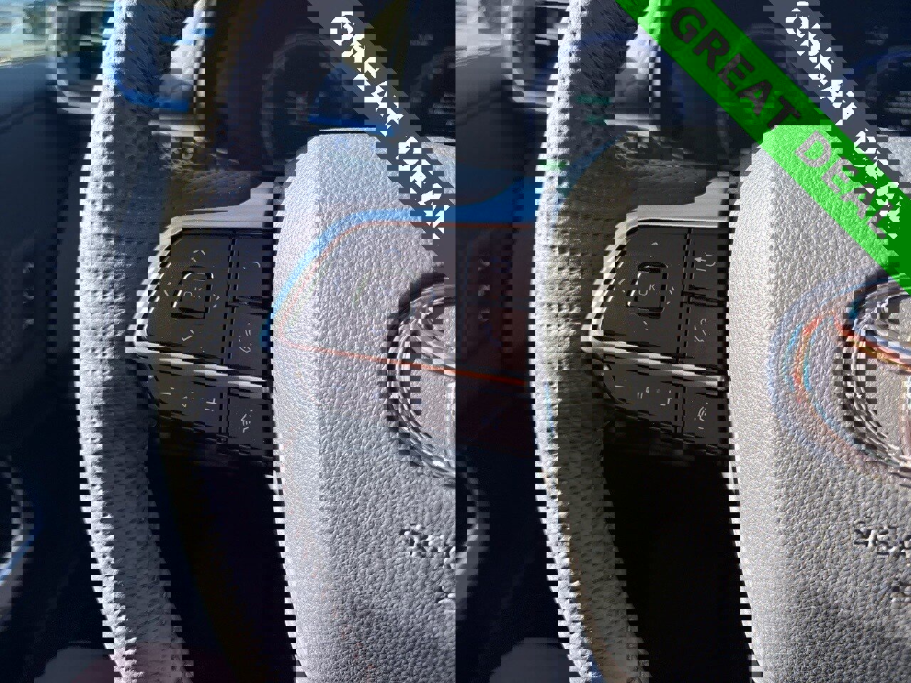 Used 2025 Toyota Sienna Platinum image 24