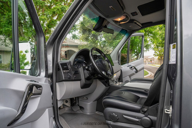 Used 2017 Mercedes-Benz Sprinter 3500 image 21