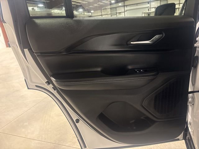 Used 2025 Jeep Grand Cherokee Laredo X w/ Luxury Tech Group I image 12