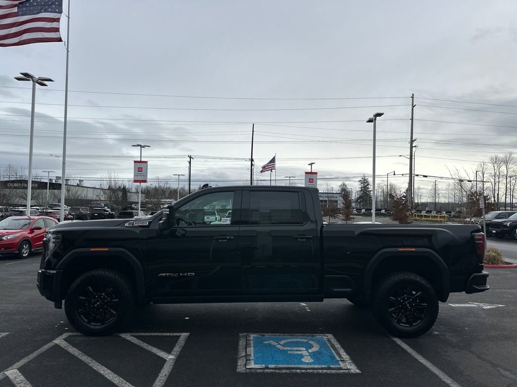 Used 2025 GMC Sierra 3500 AT4 w/ AT4 Premium Plus Package image 6