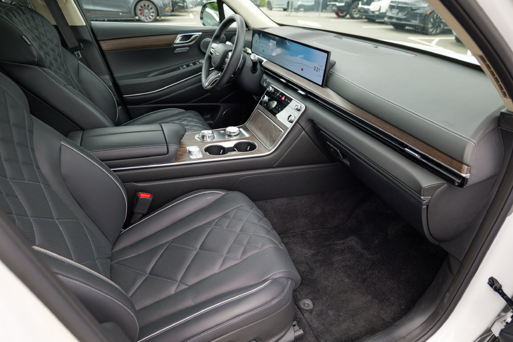 Used 2025 Genesis GV80 3.5T Prestige AWD/4WD image 36