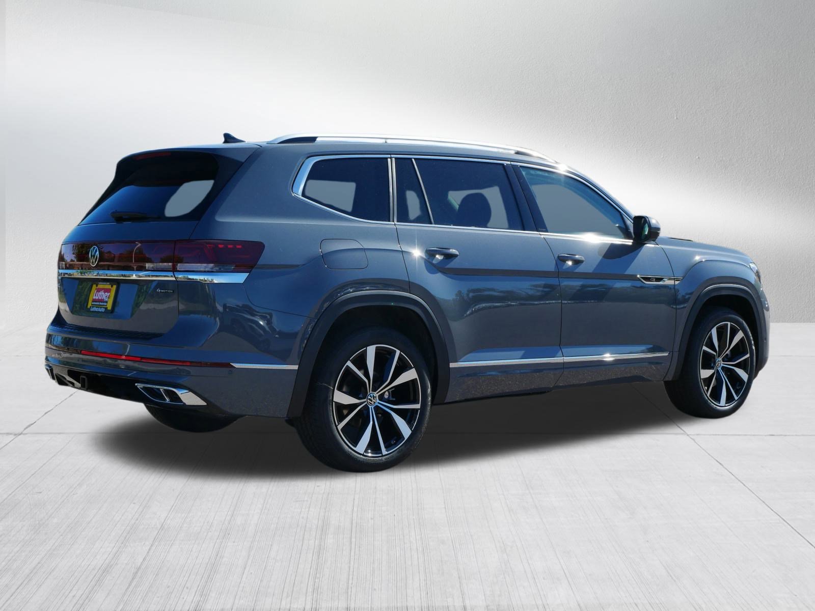 New 2026 Volkswagen Atlas SEL Premium R-Line image 3