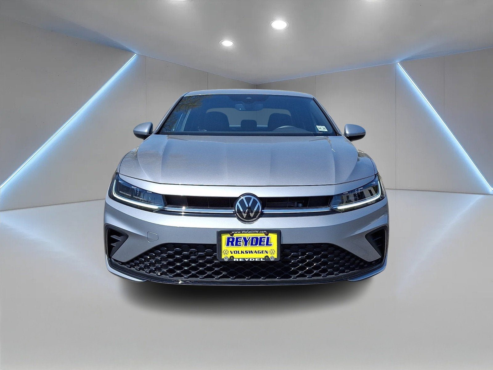 Used 2026 Volkswagen Jetta Sport FWD image 2