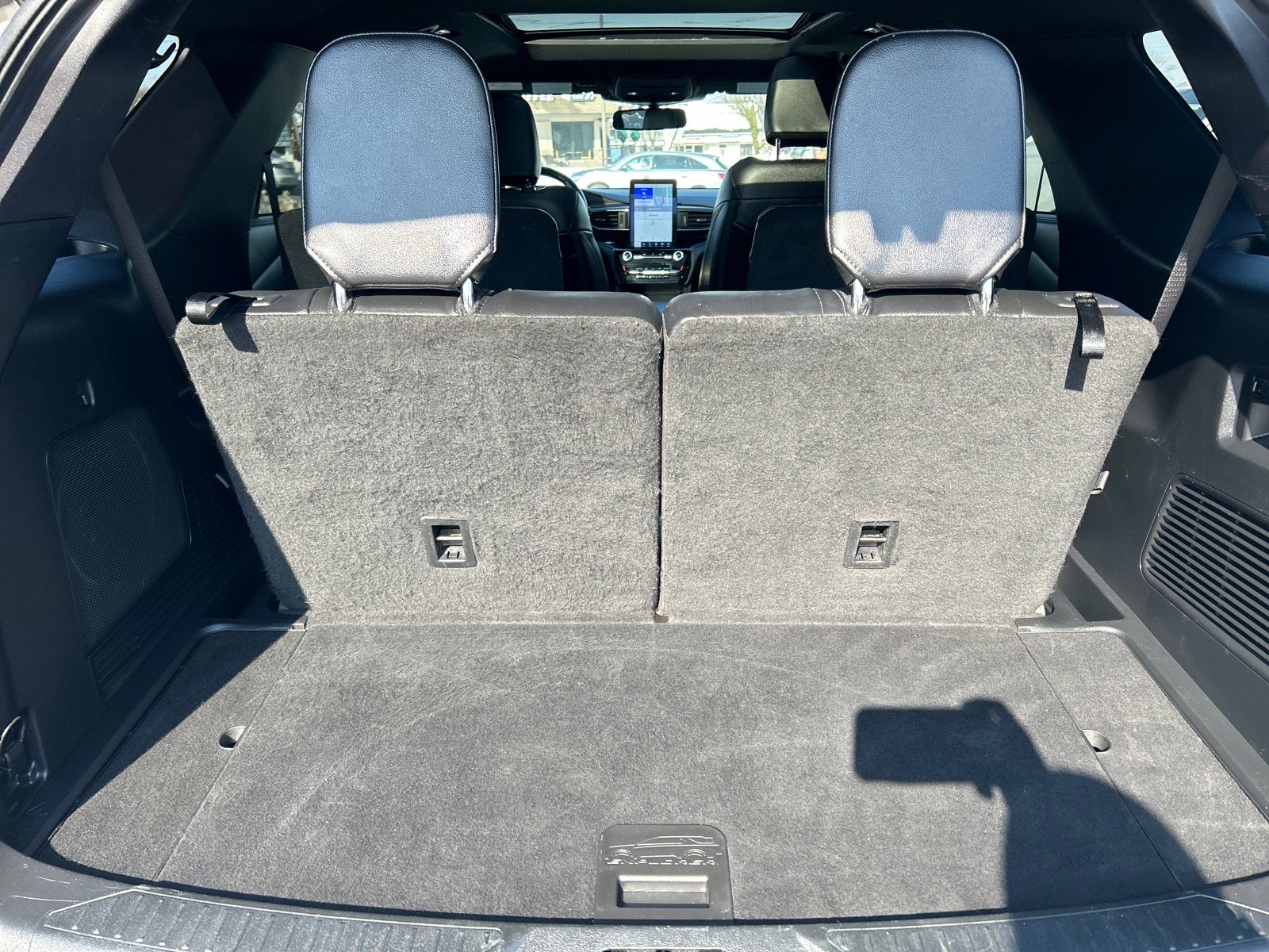 Certified 2022 Ford Explorer ST w/ Equipment Group 401A image 18