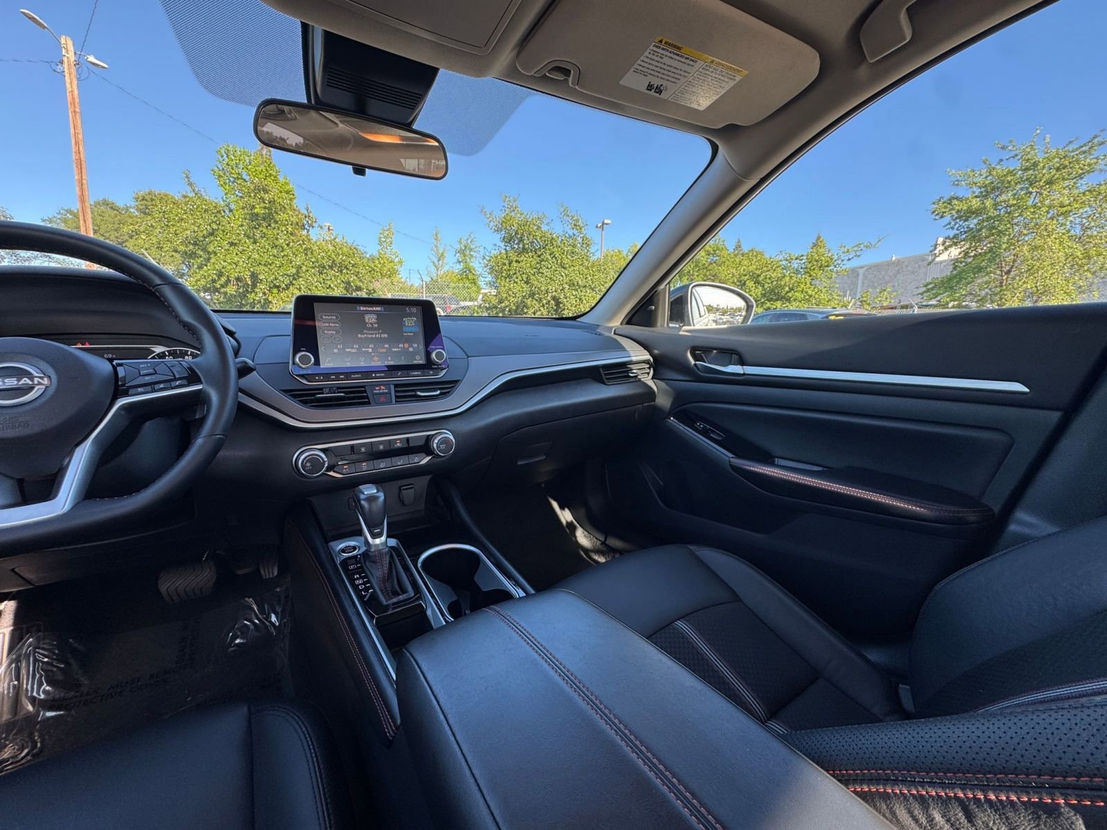 Used 2025 Nissan Altima 2.5 SR image 35