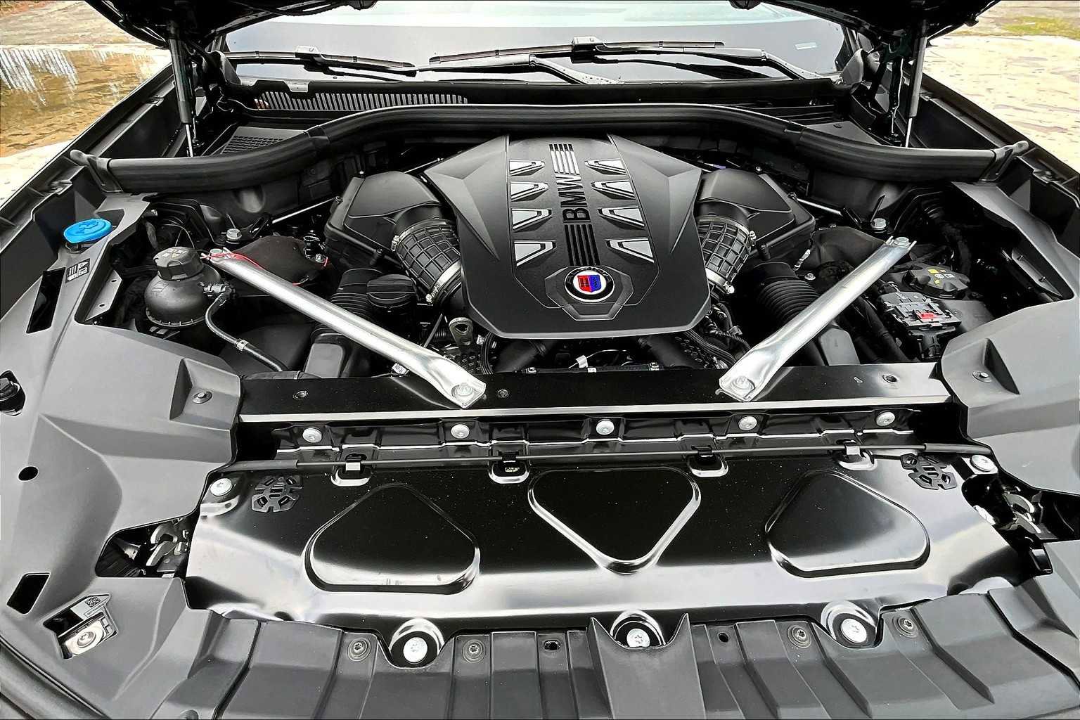 New 2026 BMW ALPINA XB7 image 19
