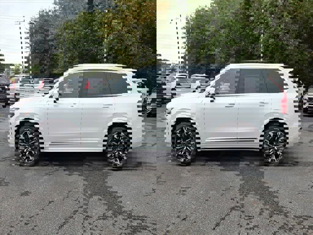 New 2026 Volvo XC90 B6 Ultra image 8